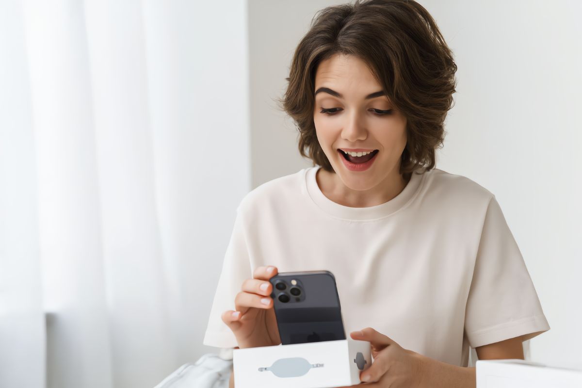 What No One Tells You About Owning a Refurbished iPhone Dubai