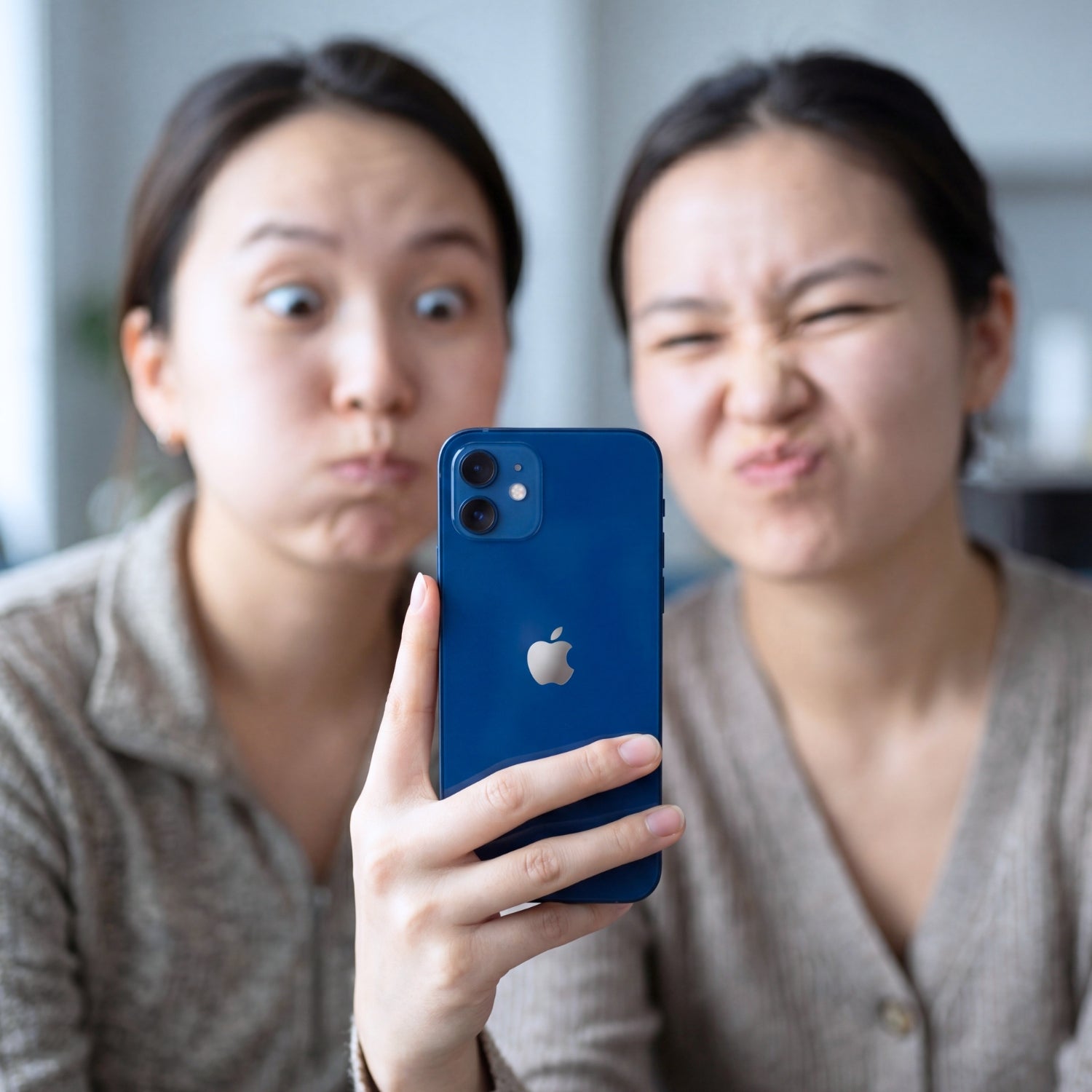 Apple iPhone 12