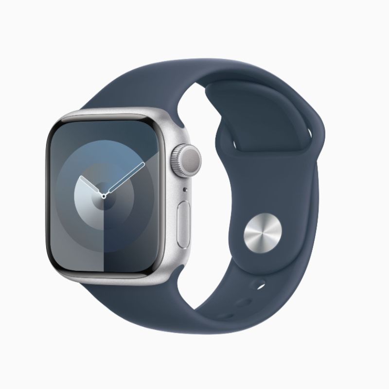 ساعة Apple Watch Series 3 GPS مقاس 38 مم هيكل من الألومنيوم مع حزام رياضي. (GPS)